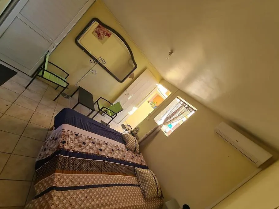 Charmant Studio Avec Terrasse Baie-Mahault Guadeloupe